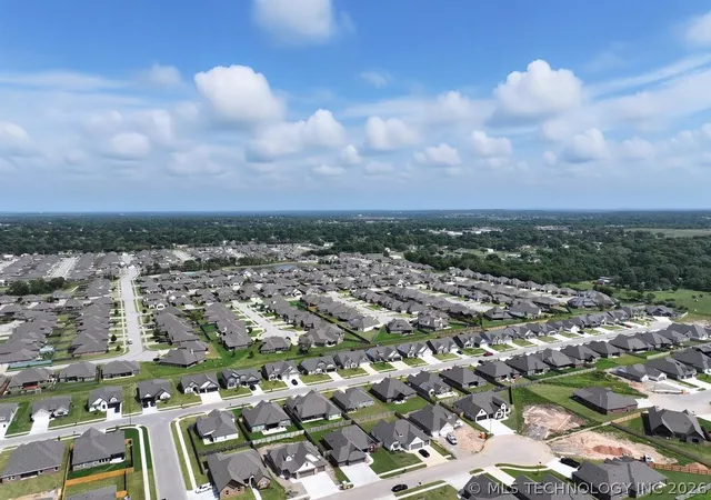 4th image of 23073 E 106Th St S, Broken Arrow, OK 74011 | MLS# 2612587