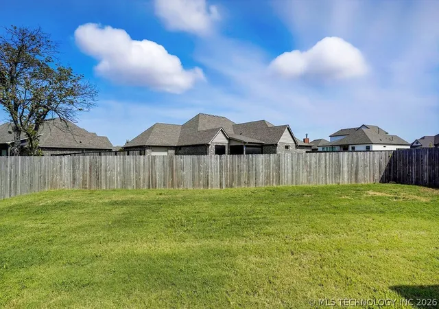 73rd image of 23073 E 106th St S, Broken Arrow, OK 74011 | MLS# 2612587
