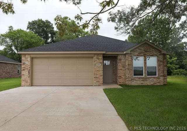Photo 1 of Single family home for sale at 5018 S Mockingbird Ln, Atoka, OK 74525 | MLS# 2612349 | Listing updated on 2026-08-26