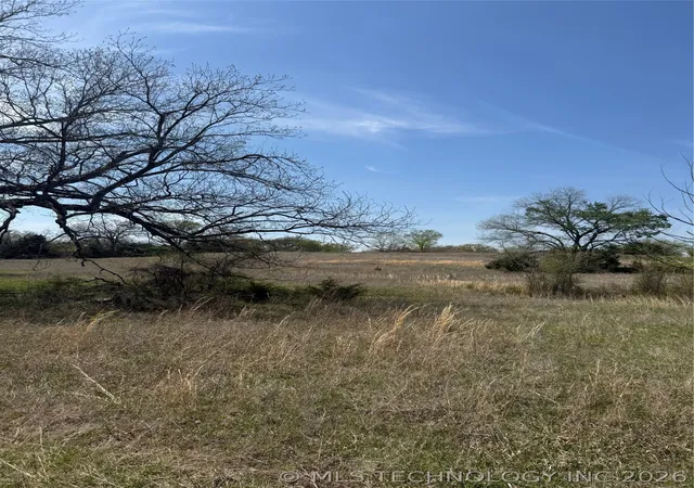 2nd image of 2427 Dickson Rd Rd, Ardmore, OK 73401 | MLS# 2612109