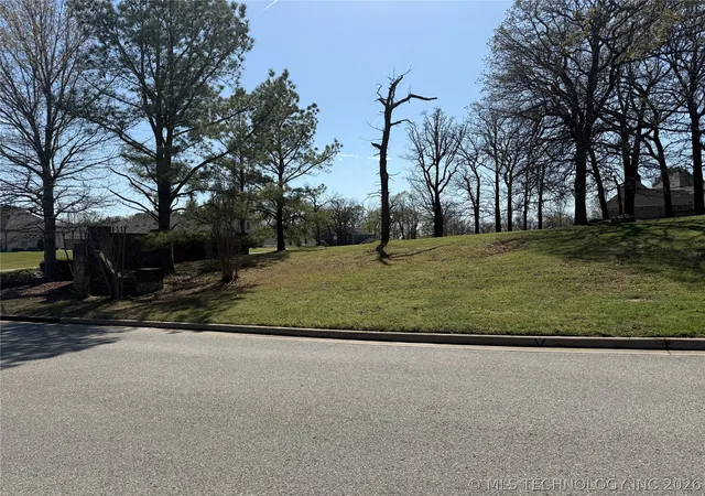 Homes for sale in Sand Springs, OK | 1302 N Old North Pl, Sand Springs, OK 74063 | MLS# 2612691