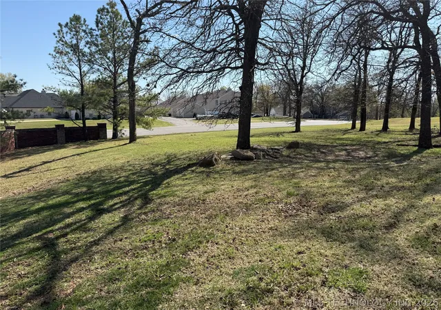 Homes for sale in Sand Springs, OK | 1302 N Old North Pl, Sand Springs, OK 74063 | MLS# 2612691