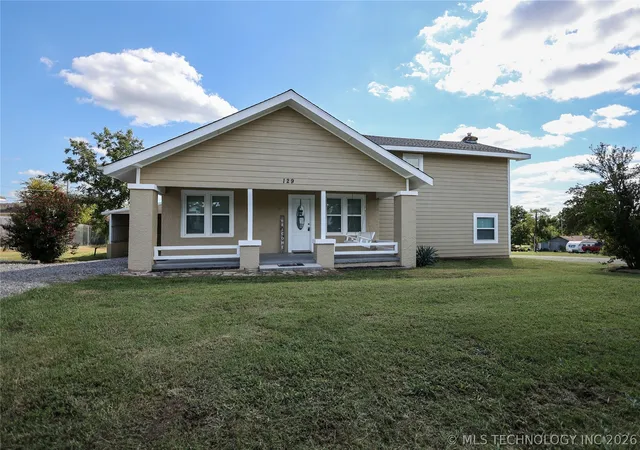 Homes for sale in Sulphur, OK | 129 W Tahlequah Ave, Sulphur, OK 73086 | MLS# 2612398