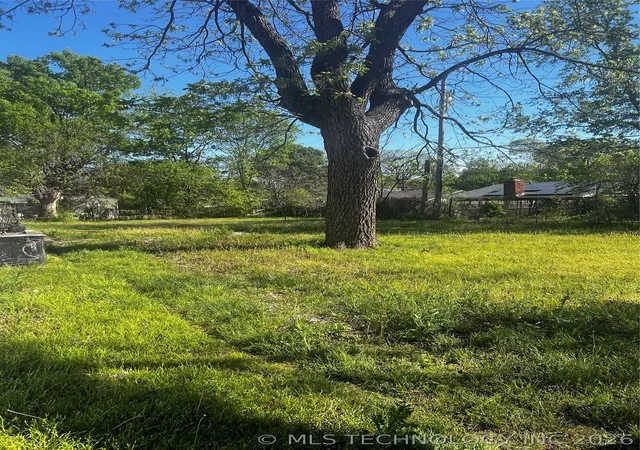3rd image of 303 W Kiowa Ave, Cleveland, OK 74020 | MLS# 2612665