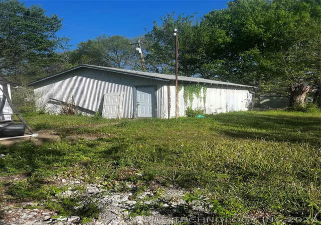 4th image of 303 W Kiowa Ave, Cleveland, OK 74020 | MLS# 2612665
