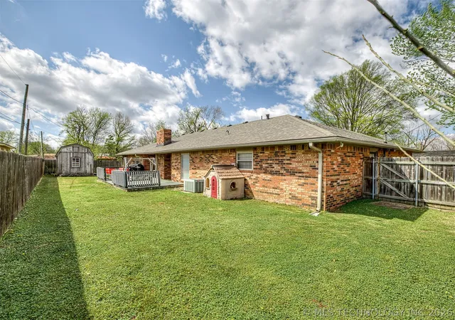Homes for sale in Bartlesville, OK | 238 Meadowlark Pl, Bartlesville, OK 74006 | MLS# 2612400