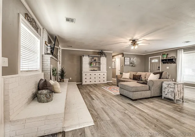 Homes for sale in Bartlesville, OK | 238 Meadowlark Pl, Bartlesville, OK 74006 | MLS# 2612400