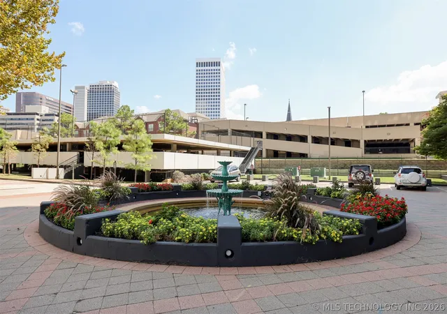 4th image of 450 W 7th St, Tulsa, OK 74119