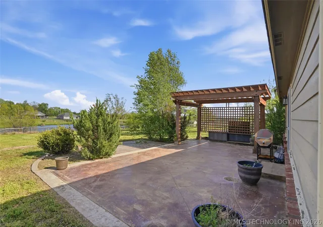 Homes for sale in Collinsville, OK | 13647 N 111th Ave E, Collinsville, OK 74021 | MLS# 2612808