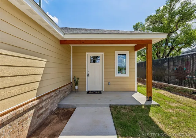 4th image of 107 W Vine St, Cushing, OK 74023 | MLS# 2612795