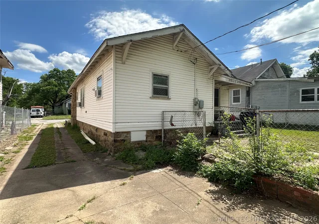 Homes for sale in Okmulgee, OK | 814 S Severs St, Okmulgee, OK 74447 | MLS# 2611856