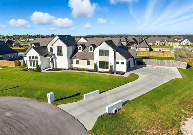 Photo 2 of Single family home for sale at 17816 S 47th Eastavenue, Bixby, OK 74008 | MLS# 2612909 | Listing updated on 2026-08-20