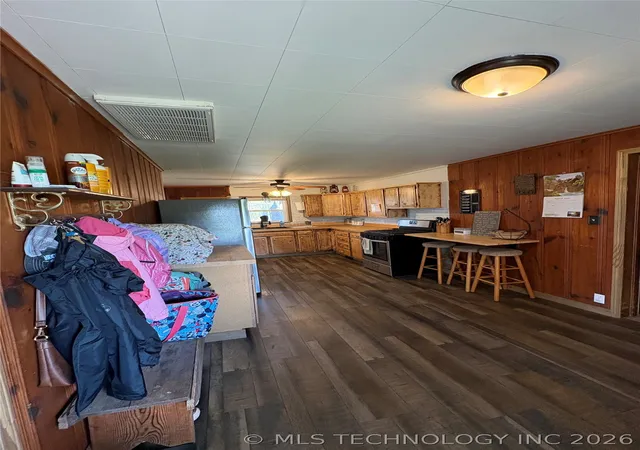 Photo 3 of Single family home for sale at 1038 S Little Ave, Cushing, OK 74023 | MLS# 2612904 | Listing updated on 2026-07-13
