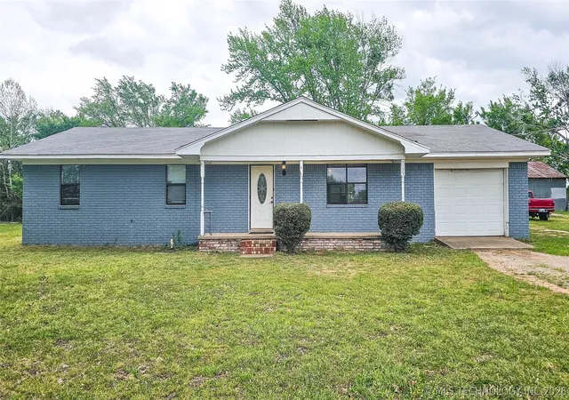 Homes for sale in Stigler, OK | 608 Se 10Th St, Stigler, OK 74462 | MLS# 2612566