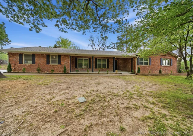 Homes for sale in Muskogee, OK | 4417 Girard, Muskogee, OK 74401 | MLS# 2612088