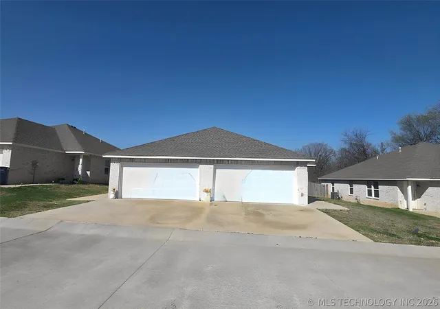 17th image of 1908 Mulberry St, Wagoner, OK 74467 | MLS# 2608637
