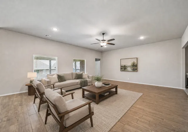 Photo 3 of Sale Pending at 11803 N 130th Eastavenue, Collinsville, OK 74021 | MLS# 2612969 | Listing updated on 2026-08-20