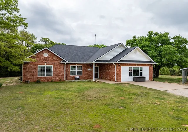 Homes for sale in Madill, OK | 19392 Easton Riley Rd, Madill, OK 73446 | MLS# 2613058