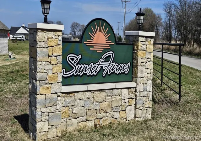 2nd image of 4963 W 184th St S, Mounds, OK 74047 | MLS# 2610015