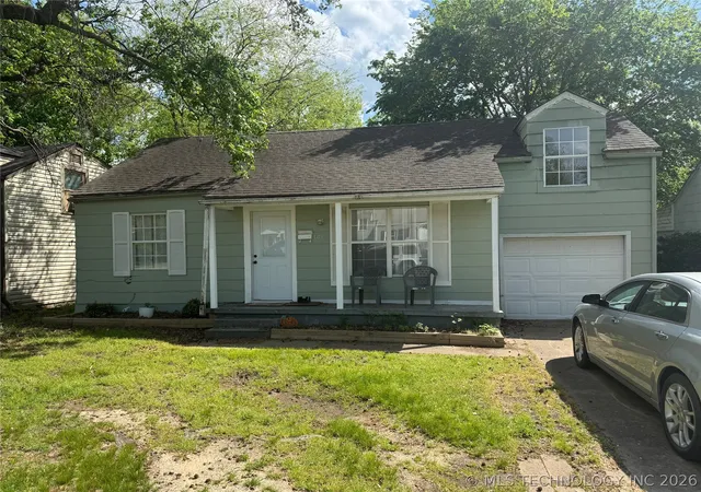 Photo 1 of Sale Pending at 2217 Fredonia St, Muskogee, OK 74403 | MLS# 2612990 | Listing updated on 2026-08-21