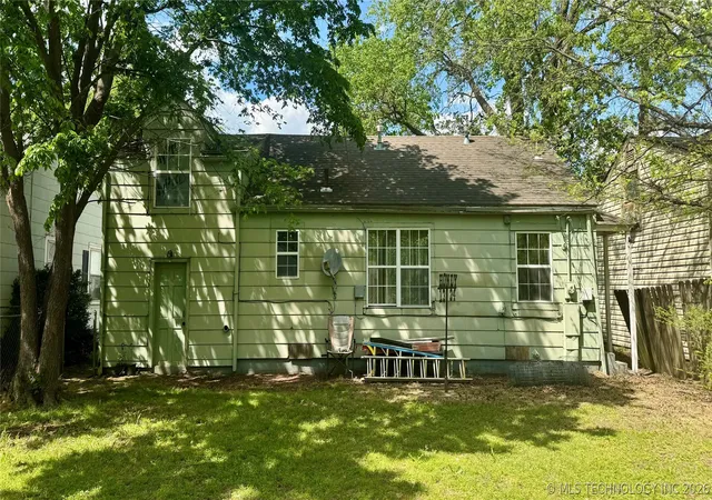 Photo 2 of Sale Pending at 2217 Fredonia St, Muskogee, OK 74403 | MLS# 2612990 | Listing updated on 2026-08-21