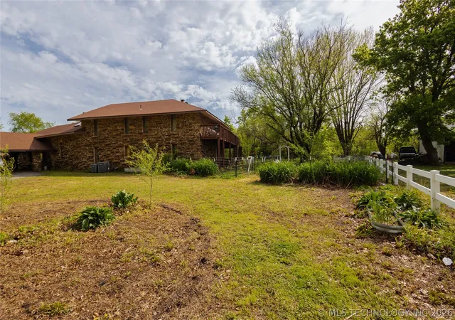 Homes for sale in Miami, OK | 509 Eastgate Blvd, Miami, OK 74354 | MLS# 2613136