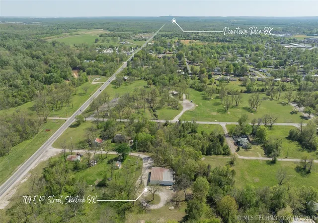 25th image of 709 E 4th St, Skiatook, OK 74070 | MLS# 2609788