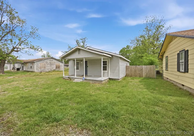 Homes for sale in Dewar, OK | 110 S Broadway St, Dewar, OK 74431 | MLS# 2613054