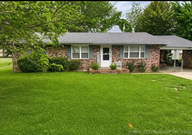 Homes for sale in Stigler, OK | 405 Nw Mimosa Dr, Stigler, OK 74462 | MLS# 2613194