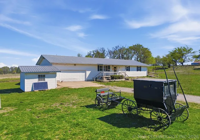 Homes for sale in Welch, OK | 439092 E 40 Rd, Welch, OK 74369 | MLS# 2612854