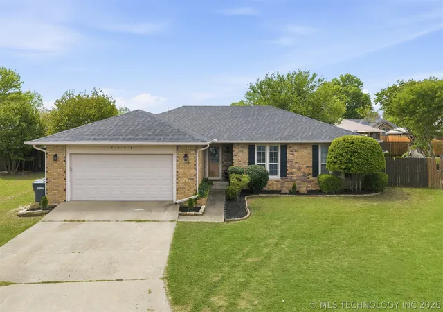 1st image of 2006 Yorktown Ct, Ardmore, OK 73401 | MLS# 2613229