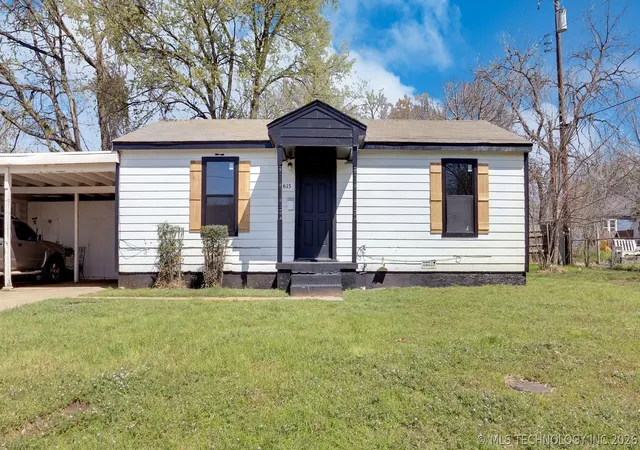 3rd image of 906 Nw B St, Ardmore, OK 73401 | MLS# 2610328