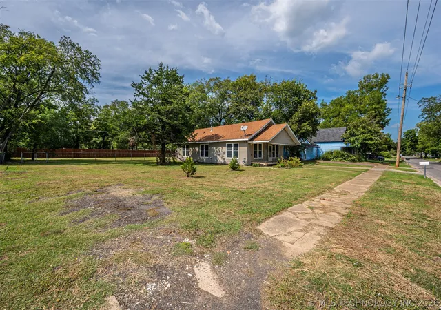 5th image of 906 Nw B St, Ardmore, OK 73401 | MLS# 2610328