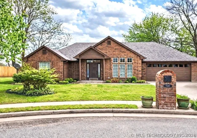 Homes for sale in Tahlequah, OK | 1510 Aspen Dr, Tahlequah, OK 74464 | MLS# 2613269