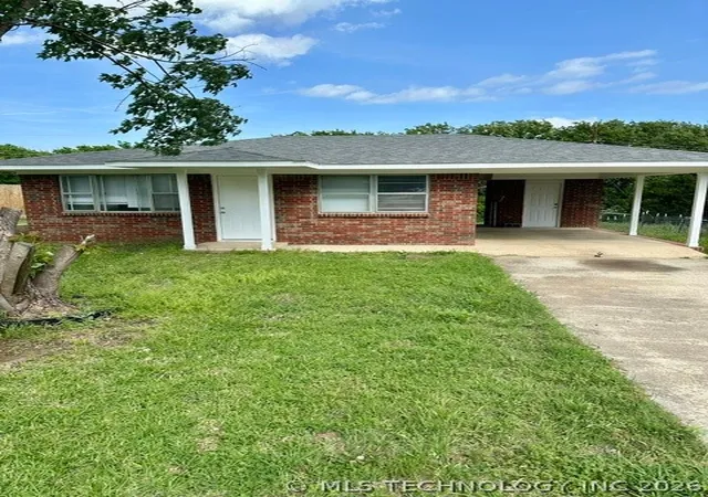 Homes for sale in Kingston, OK | 608 Nw Lane, Kingston, OK 73439 | MLS# 2613158