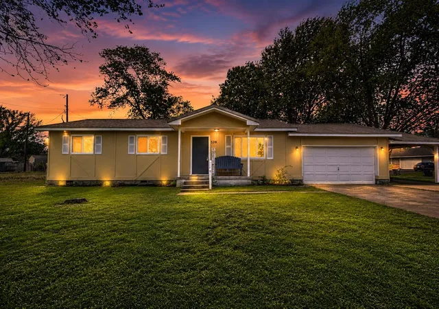 1st image of 520 Meadowlark Ln, Commerce, OK 74339 | MLS# 2613348