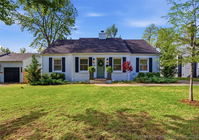 Homes for sale in Tulsa, OK | 3520 E 22nd St, Tulsa, OK 74114 | MLS# 2613359