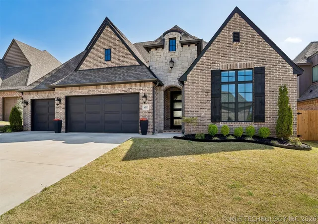 1st image of 6513 S Fir Ave, Broken Arrow, OK 74011 | MLS# 2613442