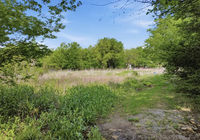 3rd image of 1918 W 118Th St S, Jenks, OK 74037 | MLS# 2613510