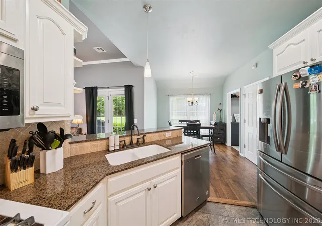 Photo 3 of Single family home for sale at 42 Winfield Dr, Inola, OK 74036 | MLS# 2613245 | Listing updated on 2026-08-25
