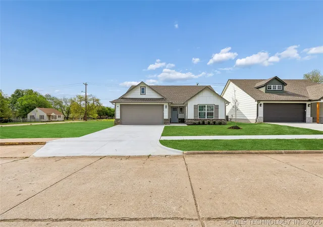 Homes for sale in Cushing, OK | 1125 E Cherry St, Cushing, OK 74023 | MLS# 2613614