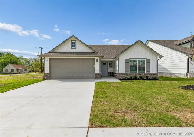 Homes for sale in Cushing, OK | 1125 E Cherry St, Cushing, OK 74023 | MLS# 2613614