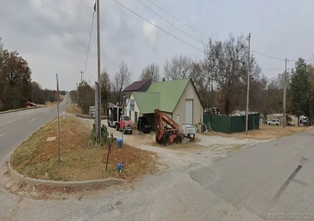Homes for sale in Madill, OK | 15328 W State Hwy 70 Hwy, Madill, OK 73446 | MLS# 2613631