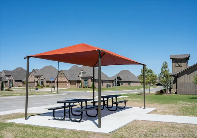 5th image of 2827 E Liberty Pl, Broken Arrow, OK 74014 | MLS# 2613679
