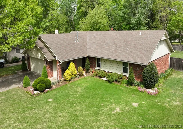 Photo 3 of Single family home for sale at 5911 E 100th Place, Tulsa, OK 74137 | MLS# 2613596 | Listing updated on 2026-08-20