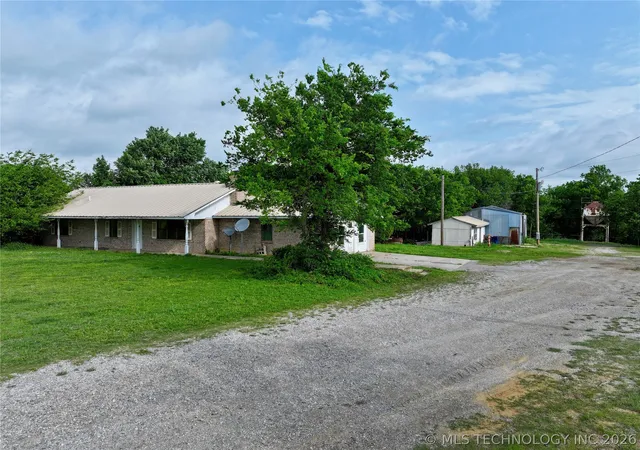 Homes for sale in Elmore City, OK | 22099 E County Road 1710, Elmore City, OK 73433 | MLS# 2612757