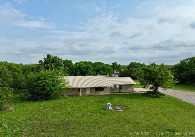 Homes for sale in Elmore City, OK | 22099 E County Road 1710, Elmore City, OK 73433 | MLS# 2612757