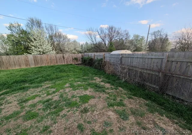 Homes for sale in Bartlesville, OK | 522 Highland Dr, Bartlesville, OK 74003 | MLS# 2613715