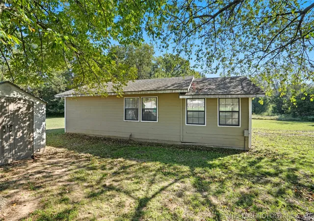 Homes for sale in Grove, OK | 63176 E 282 Rd, Grove, OK 74344 | MLS# 2613654