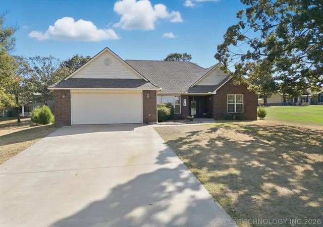 1st image of 2445 Avalon Dr, Eufaula, OK 74432 | MLS# 2613586
